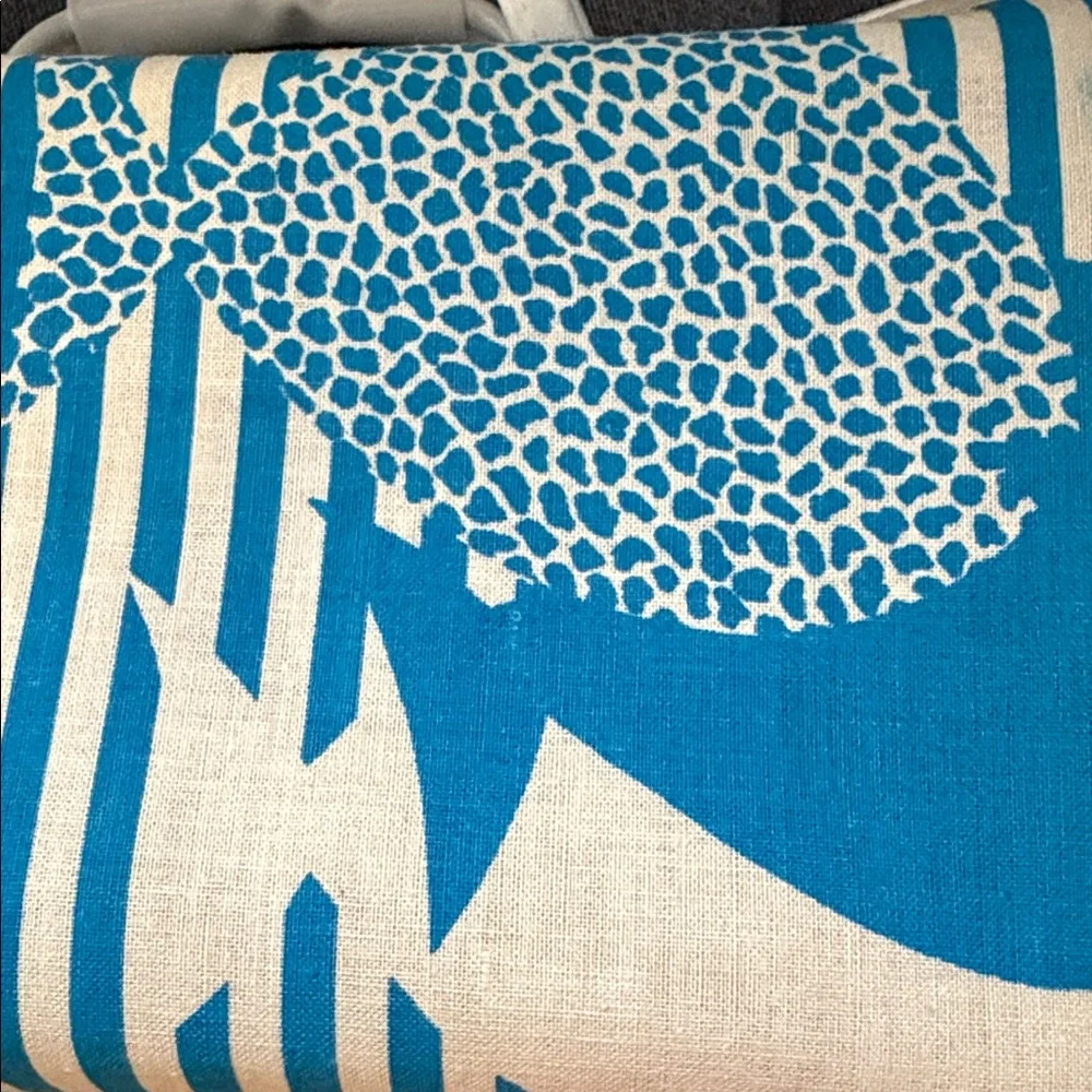 Vintage 1970s Striped Fish Blue/White Patent Leather Cosmetic / Beach Cooler Bag - Picture 9 of 9